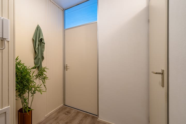 Photo 21 of Scheerling 201