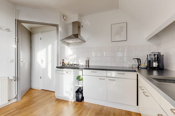 Photo 11 of Verdronkenoord 104-C