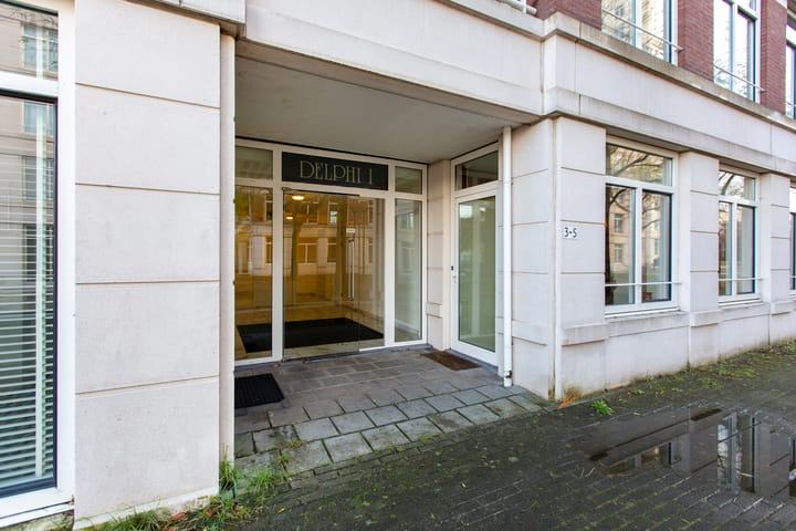 Foto 5 van Burgemeester De Monchyplein 3