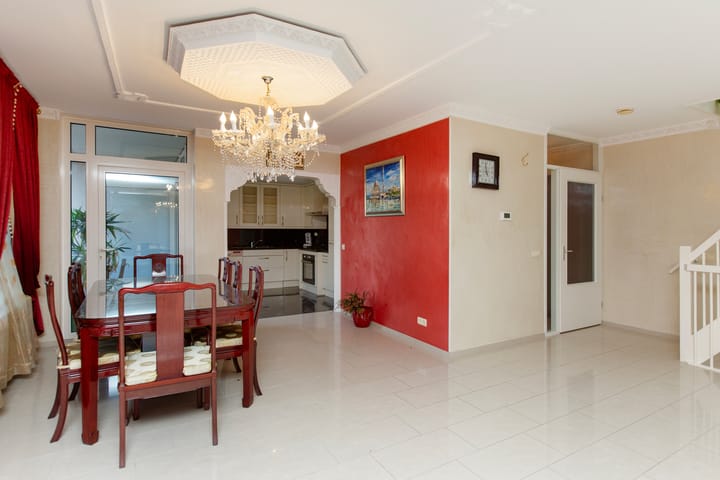 Foto 11 van Burgemeester De Monchyplein 3