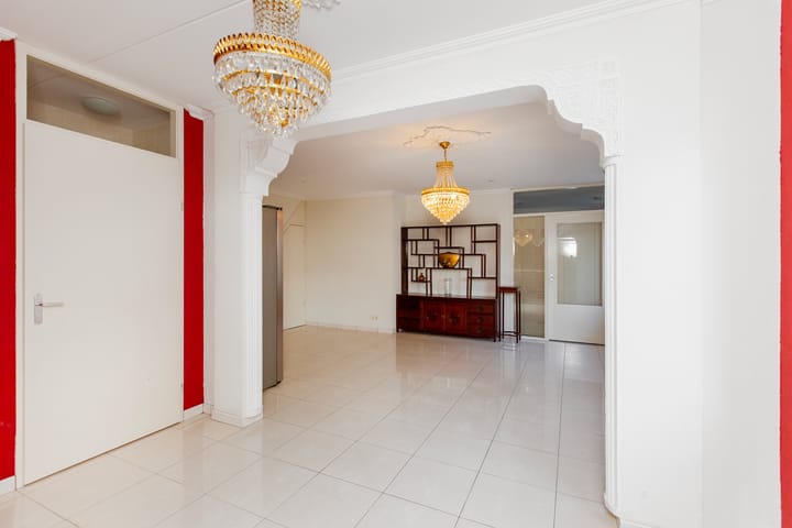 Foto 18 van Burgemeester De Monchyplein 3