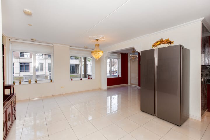 Foto 21 van Burgemeester De Monchyplein 3