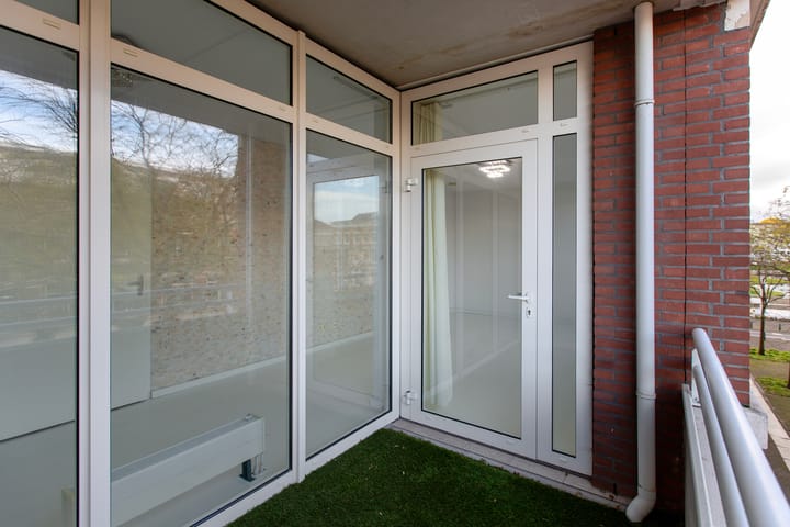 Foto 28 van Burgemeester De Monchyplein 3