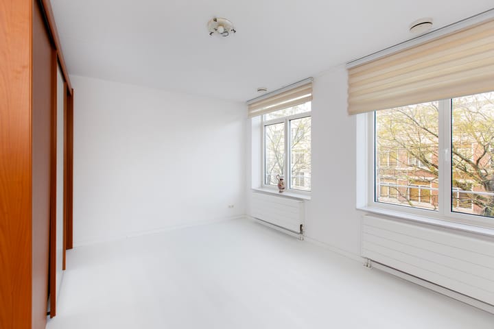 Foto 34 van Burgemeester De Monchyplein 3