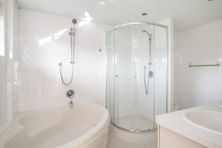 Photo 21 of Storm van 's-Gravesandeweg 109