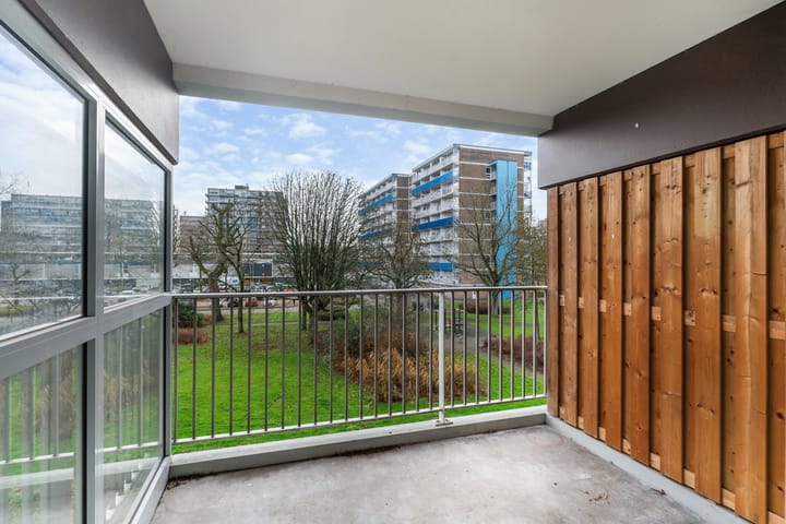 Photo 8 of Valeriusplein 304