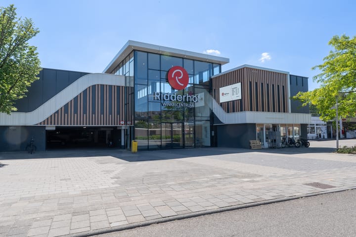 Photo 16 of Valeriusplein 304