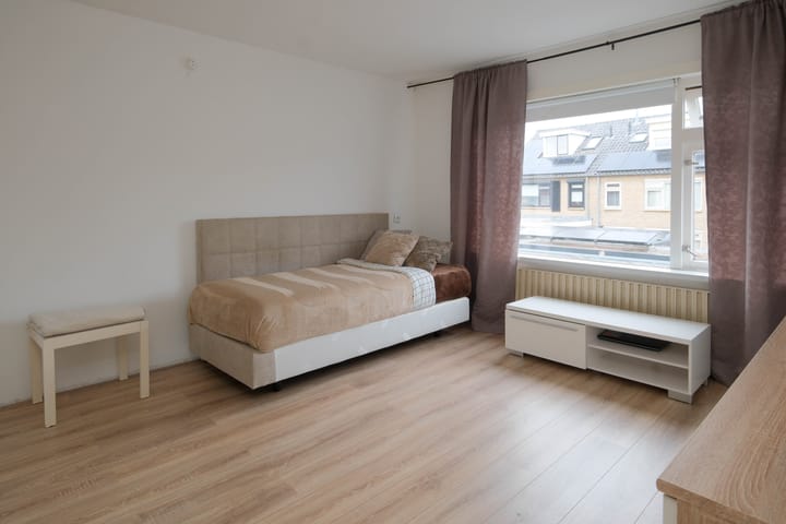 Photo 14 of Weidehuislaan 11