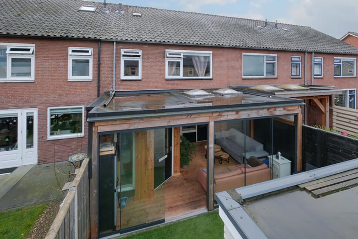 Photo 22 of Weidehuislaan 11