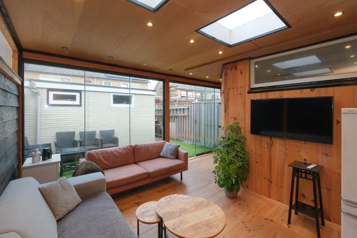 Photo 24 of Weidehuislaan 11