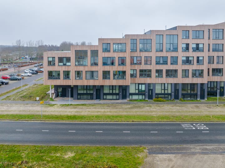 Photo 3 of Wimpelplantsoen 450