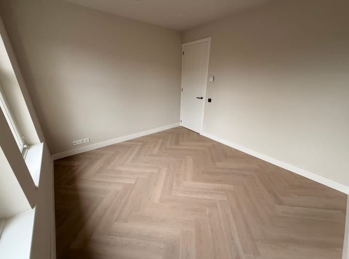 Foto 9 van Newtonstraat 93-C