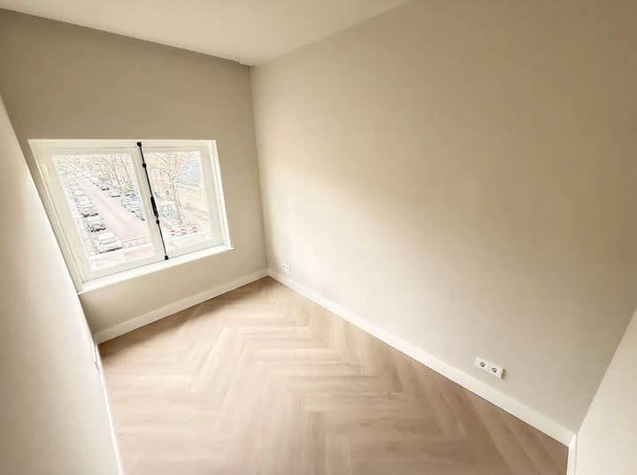 Foto 12 van Newtonstraat 93-C