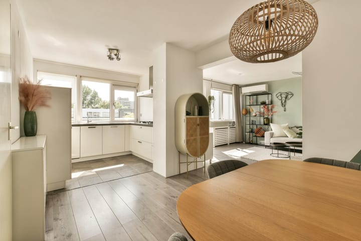 Photo 2 of Honingen 27