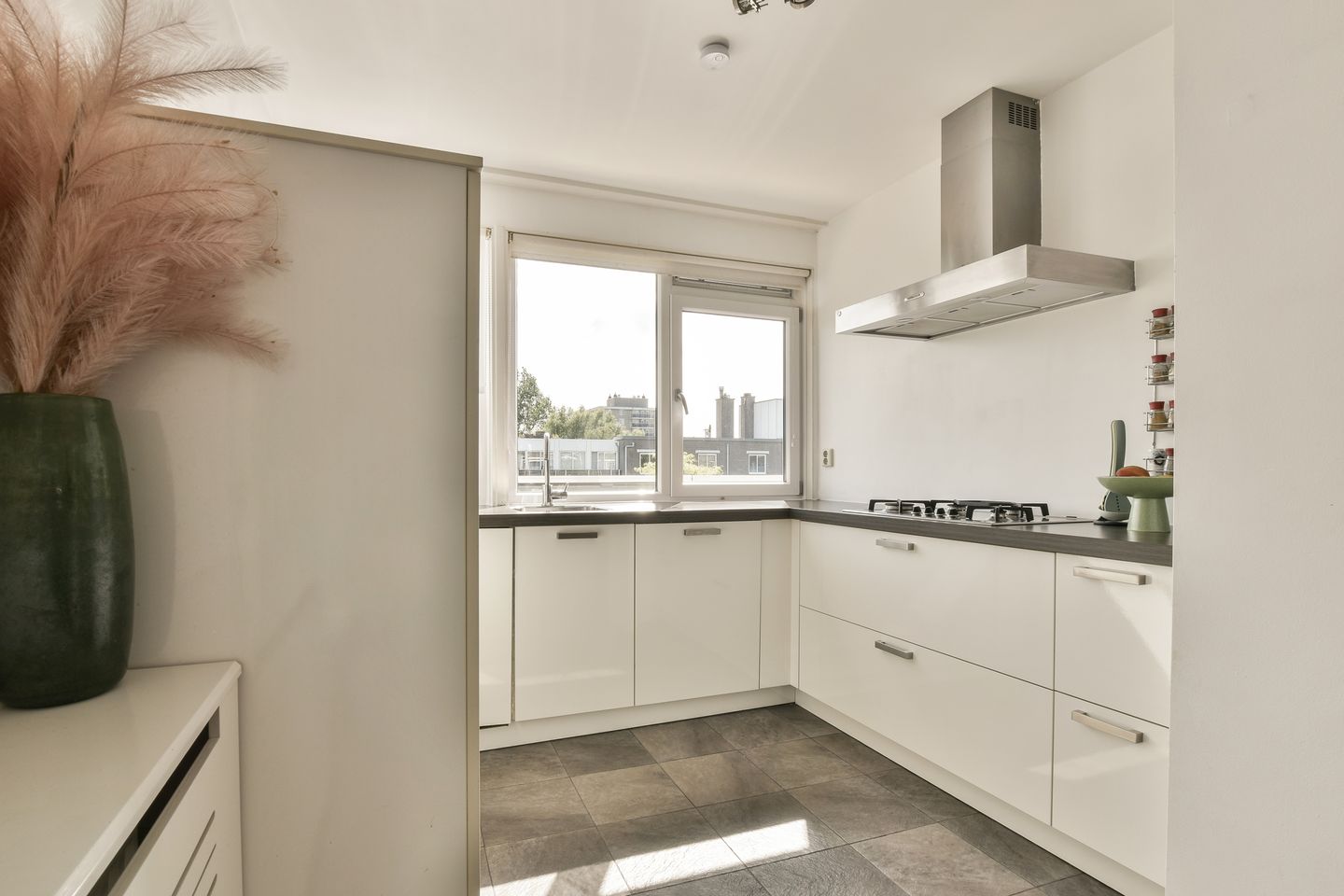 Photo 14 of Honingen 27