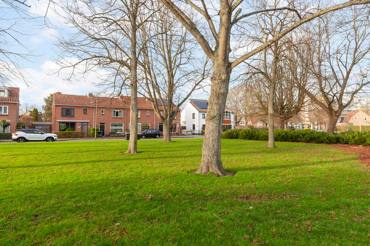 Foto 36 van Graaf Janstraat 10