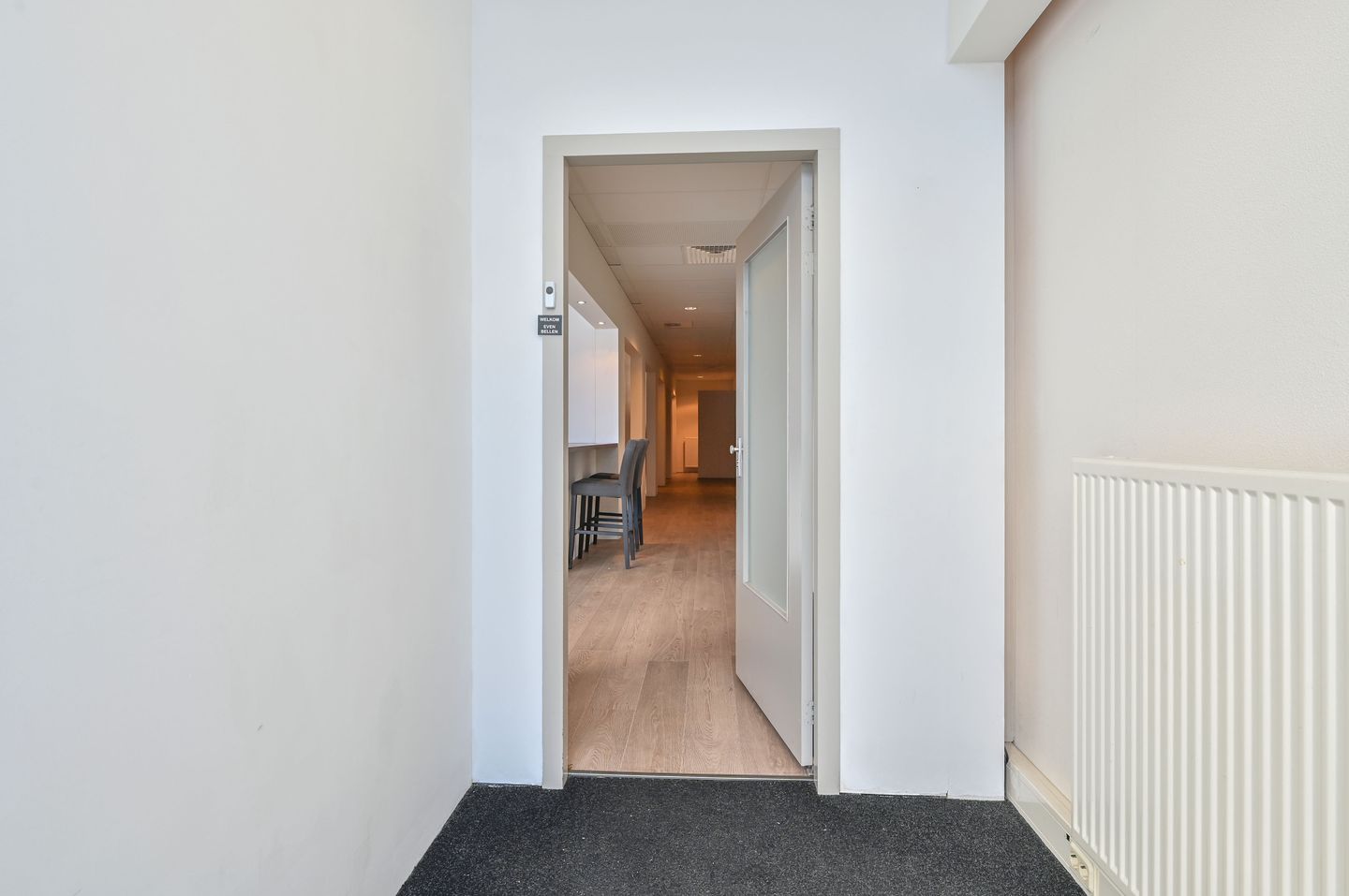 View photo 4 of Plein 2000 25