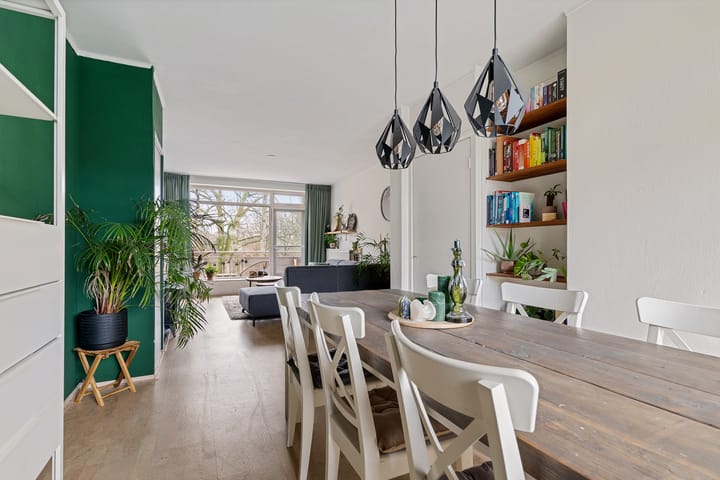 Foto 6 van Bernhardlaan 13-3