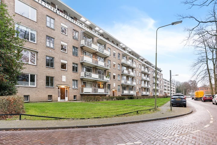 Foto 23 van Bernhardlaan 13-3