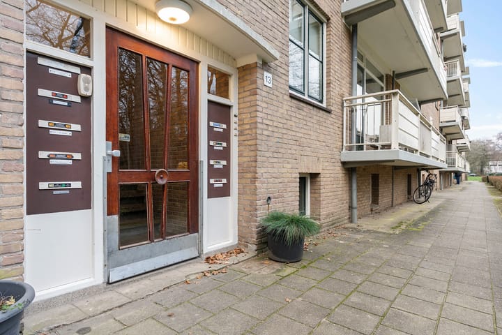 Foto 24 van Bernhardlaan 13-3