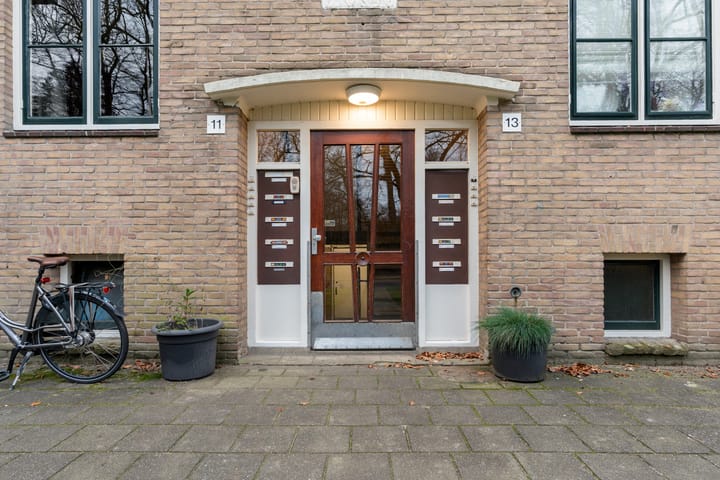 Foto 25 van Bernhardlaan 13-3