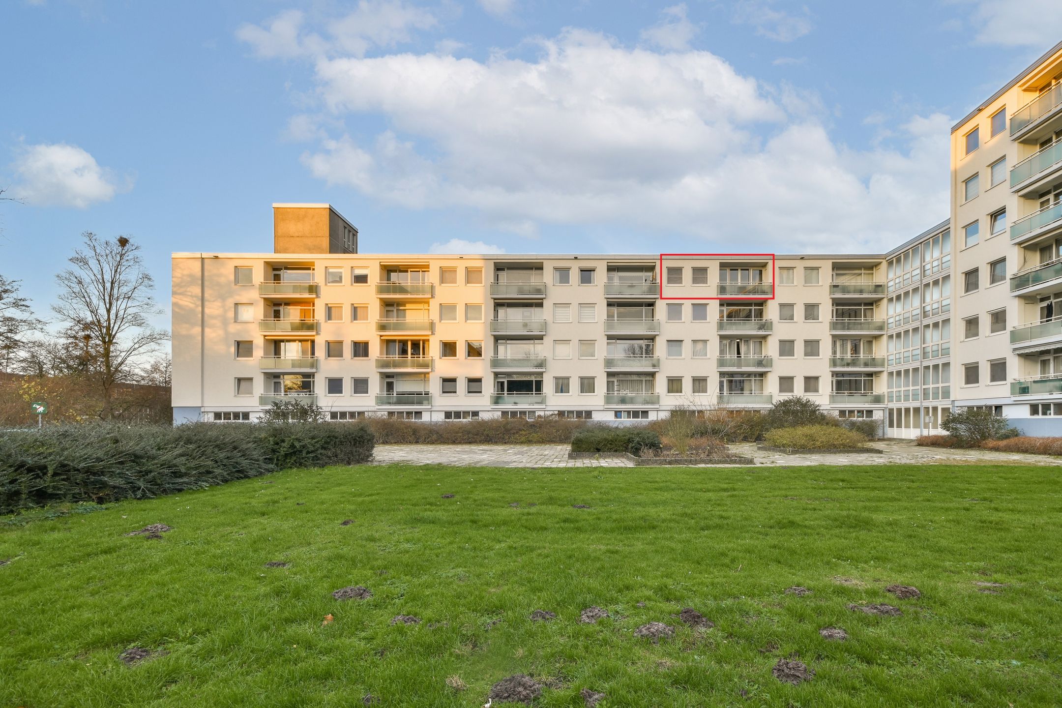 Buying a house in The Netherlands., Sinnigvelderstraat 535