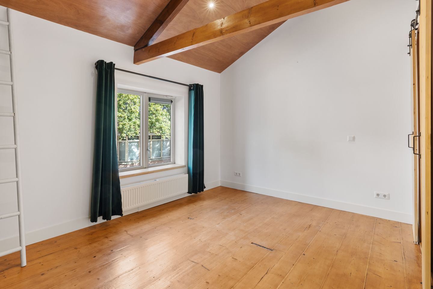 Photo 10 of Dirck van Zuylenstraat 7