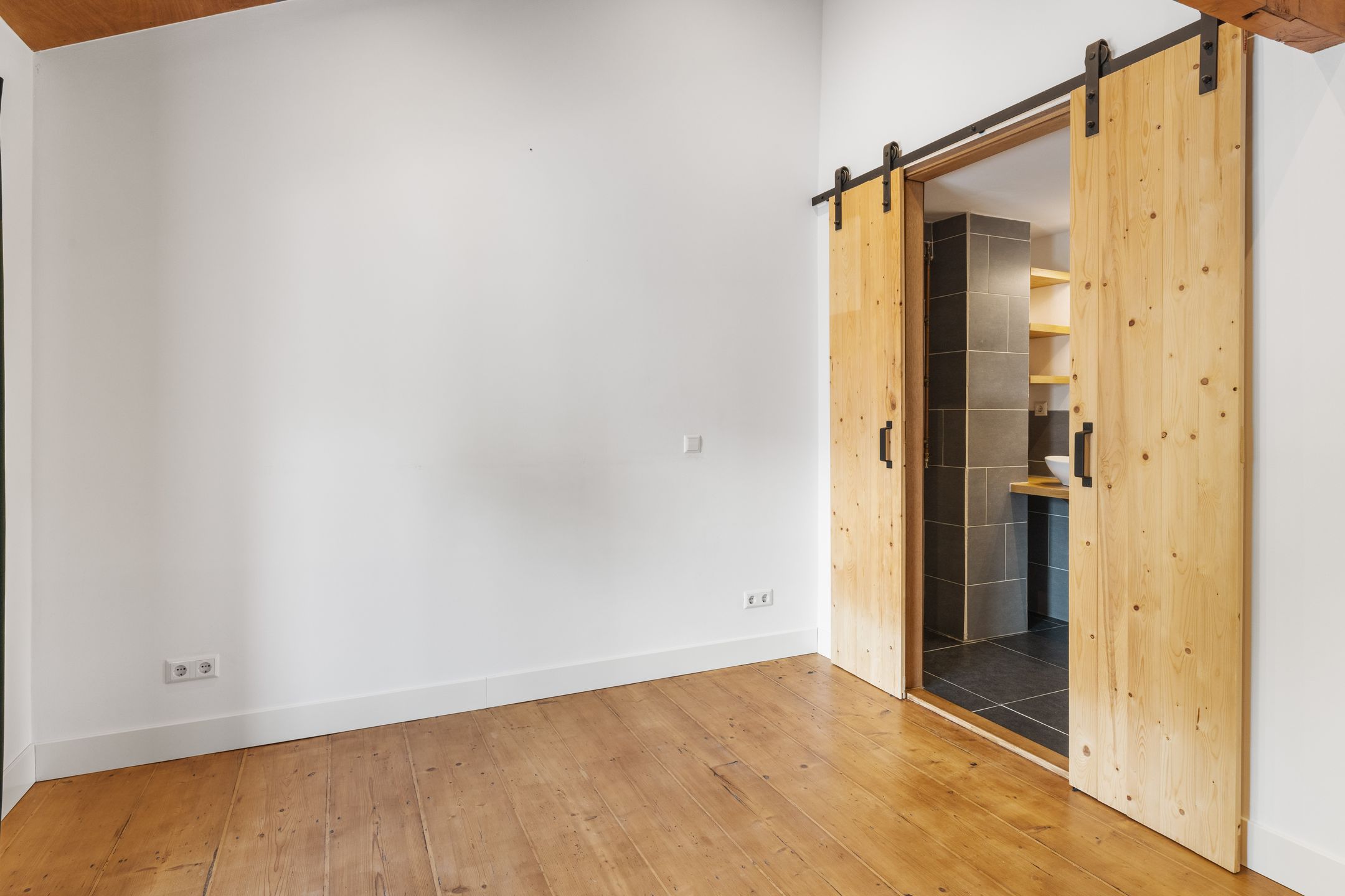 Photo 12 of Dirck van Zuylenstraat 7