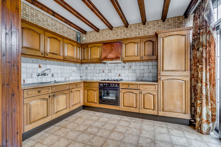 Foto 6 van van Hushovenstraat 6