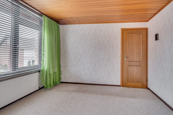 Foto 14 van van Hushovenstraat 6