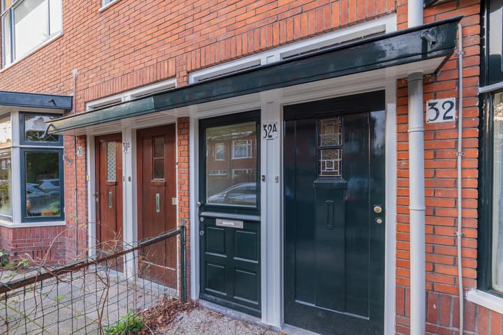 Photo 2 of Tesselschadestraat 32-A