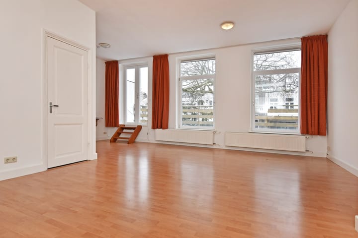 Foto 2 van De Ruijterstraat 82-A