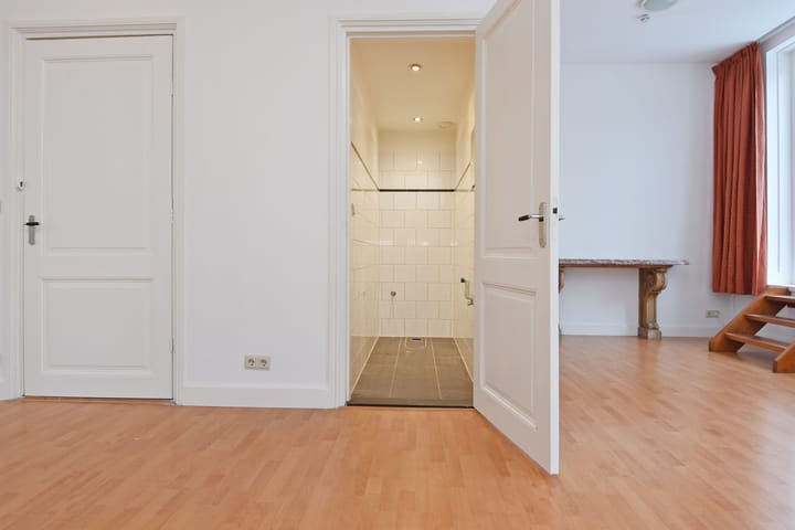 Foto 11 van De Ruijterstraat 82-A