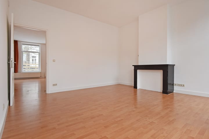 Foto 25 van De Ruijterstraat 82-A