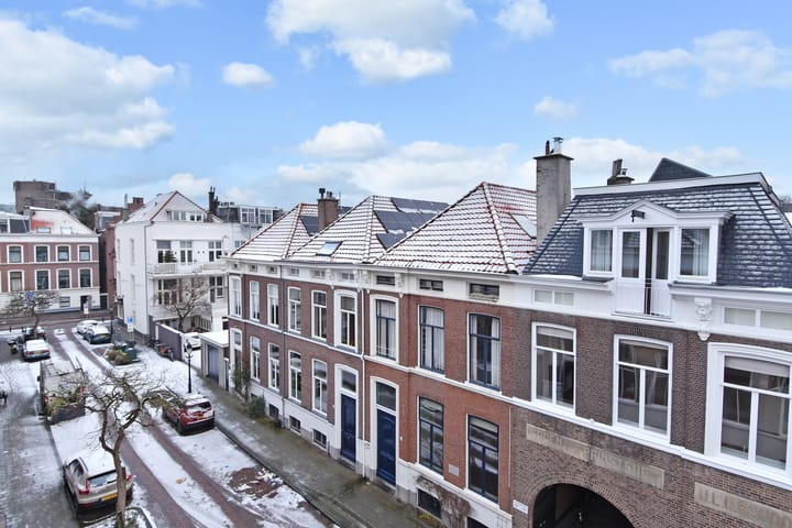 Foto 33 van De Ruijterstraat 82-A