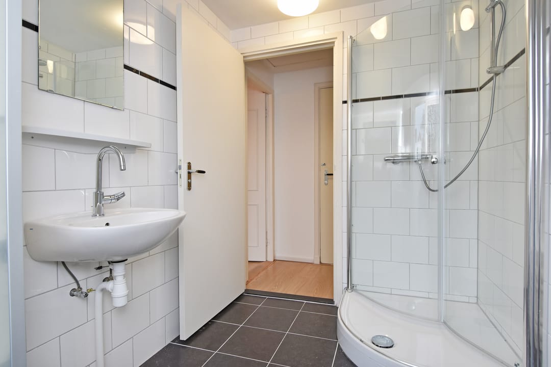 Foto 38 van De Ruijterstraat 82-A