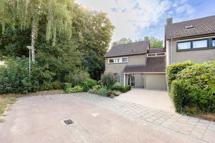 Foto 49 van Aubadestraat 1