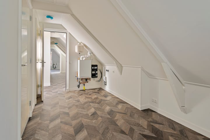 Photo 4 of Voorstreek 16-B