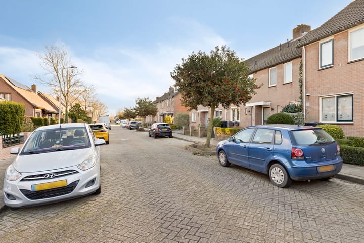 Foto 7 van Leuvenstraat 14