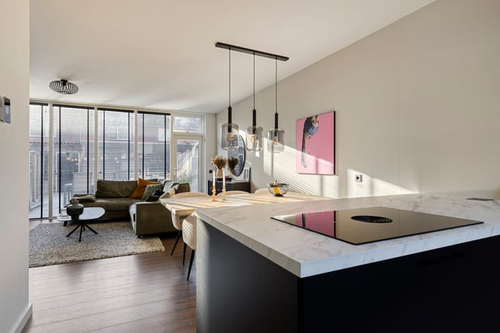 Foto 19 van Leuvenstraat 14