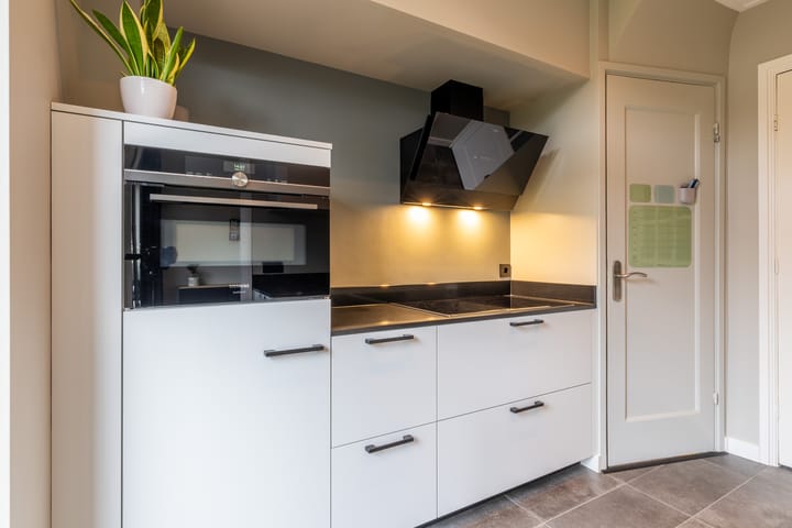 Photo 22 of Leurinkstraat 10