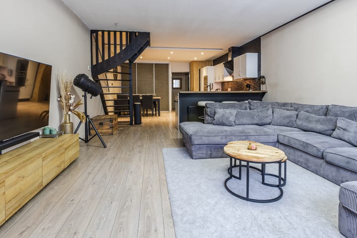 Foto 3 van Zjoekowlaan 43