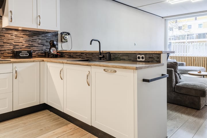 Photo 14 of Zjoekowlaan 43