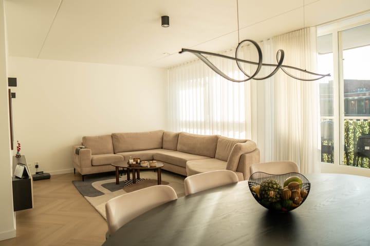 Foto 2 van Stationsplein 42