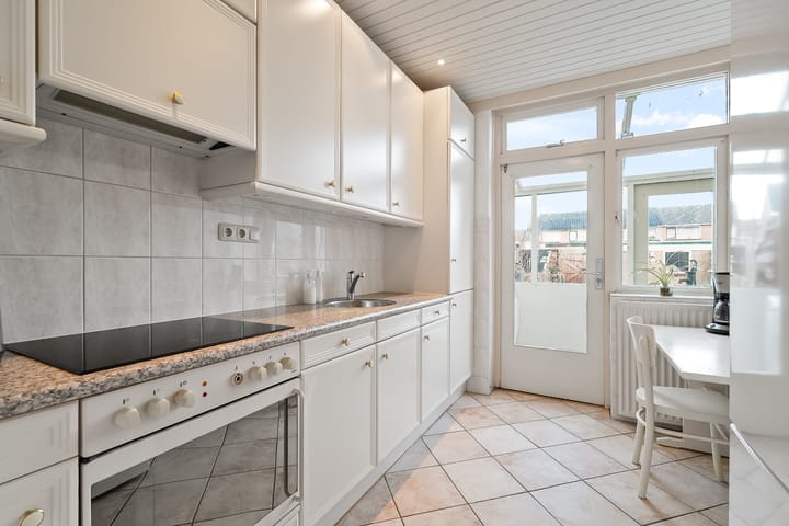 Photo 12 of Molenstraat 14