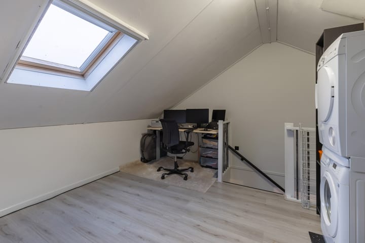 Photo 32 of Tijmstraat 33