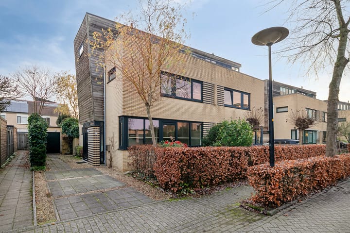 Foto 45 van Michel de Klerkstraat 40