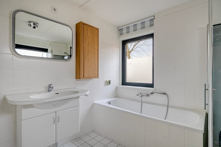 Foto 28 van Michel de Klerkstraat 40