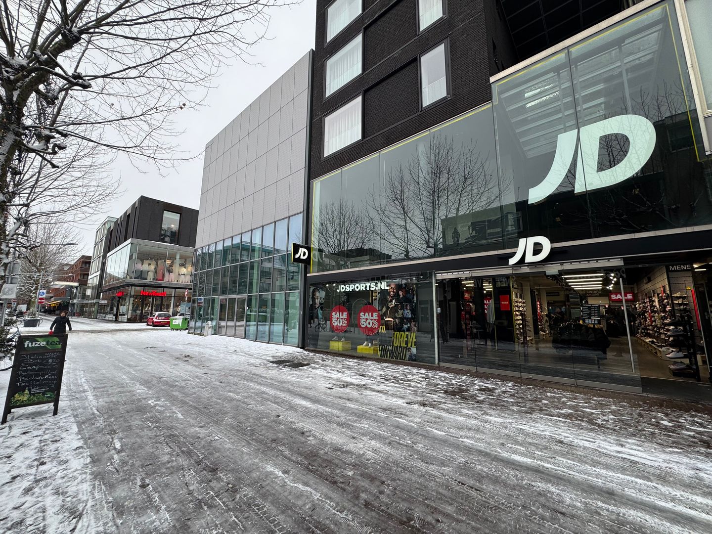 View photo 2 of Marktlaan 17