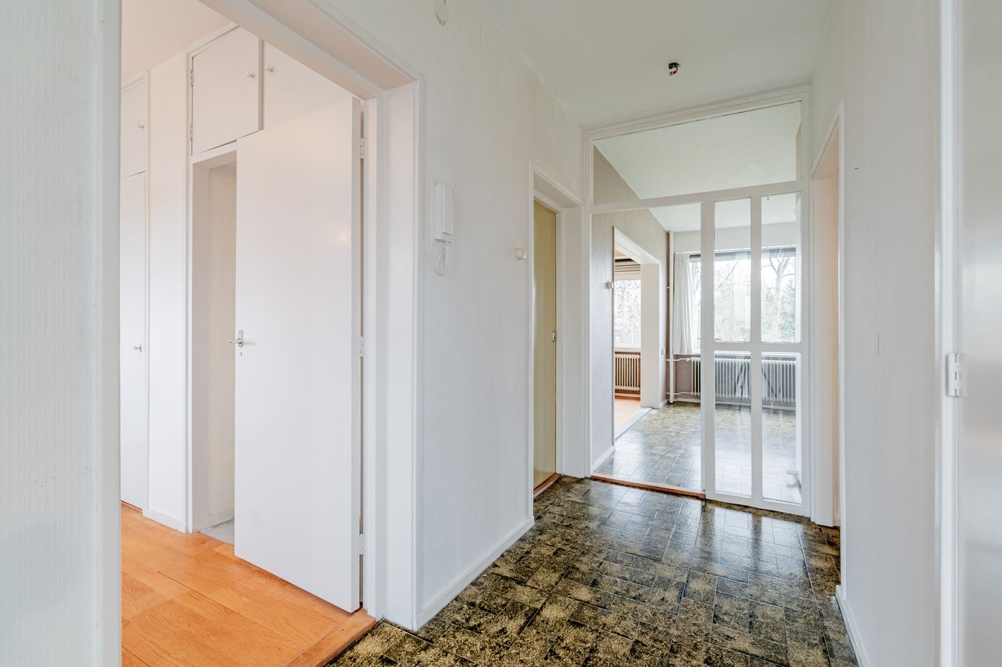 Photo 14 of Hazelaarlaan 9